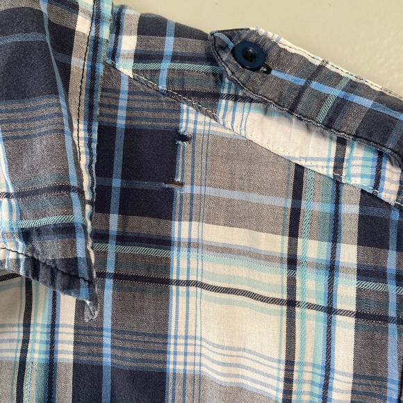 💕6 listings/$12💕 FOR HIM button down - Picture 3 of 4